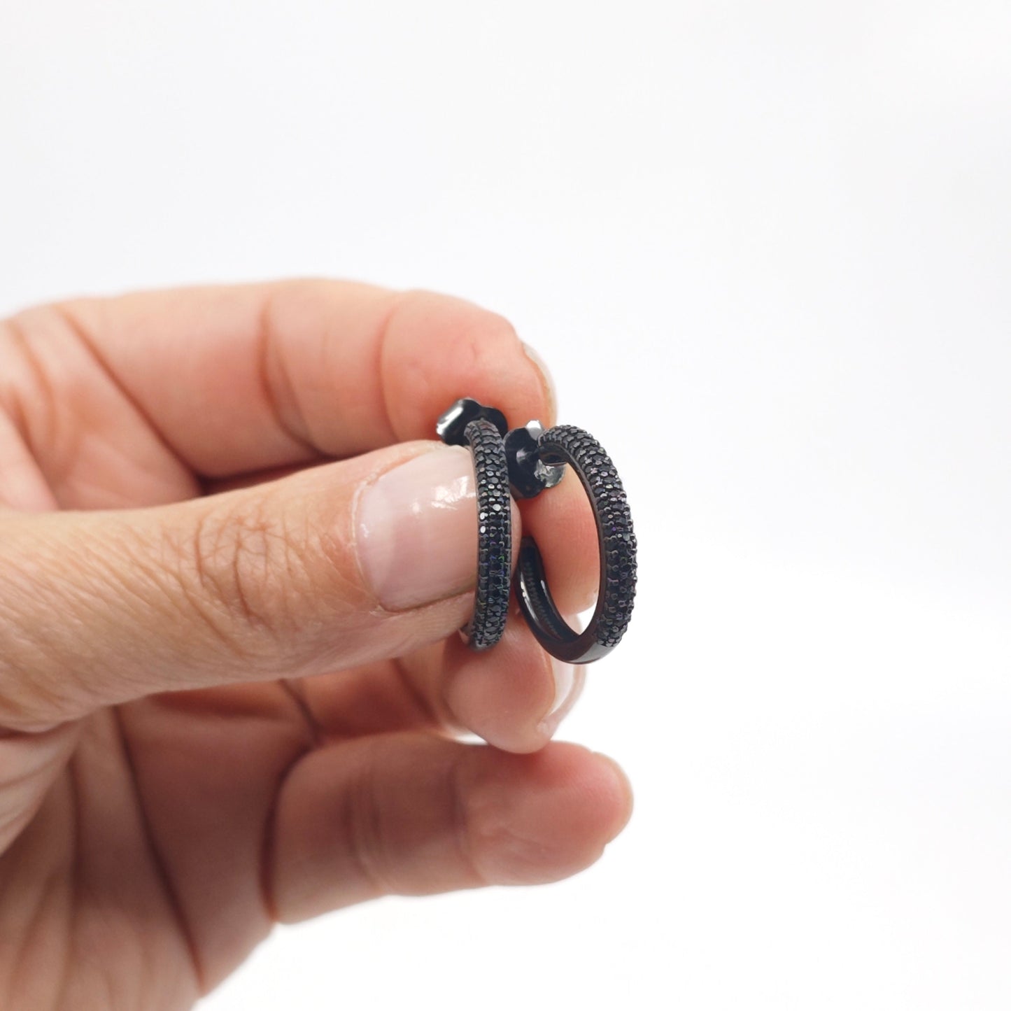 Pendiente Aro negro mediano