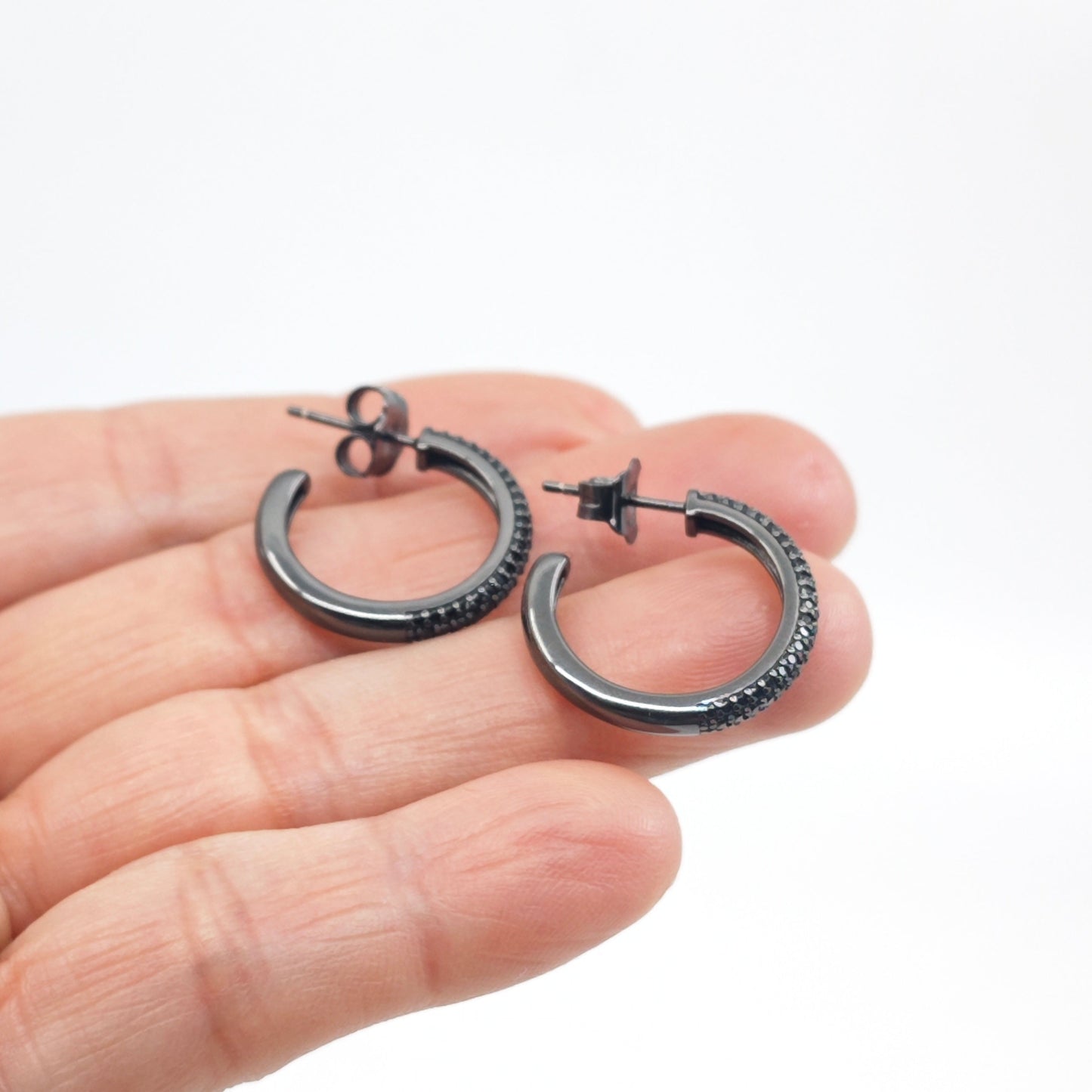 Pendiente Aro negro mediano