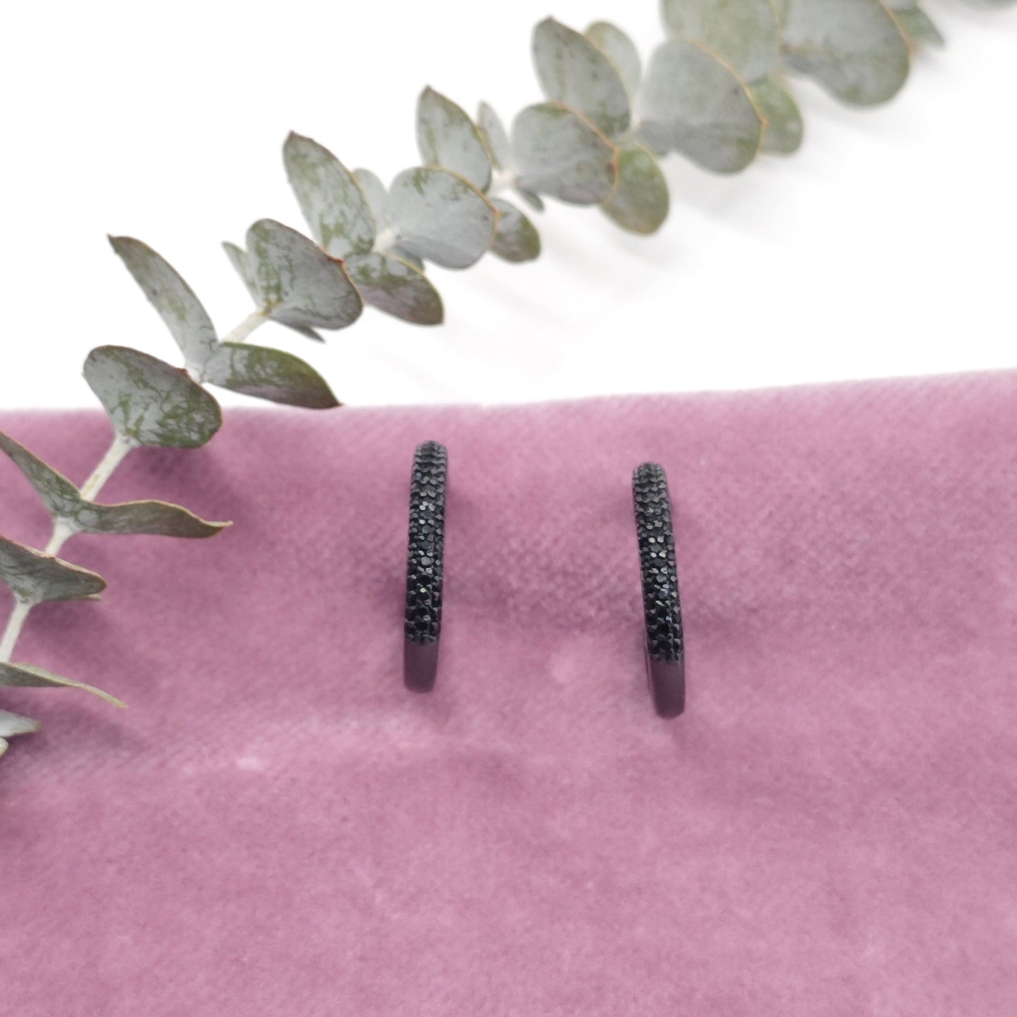 Pendiente Aro negro mediano