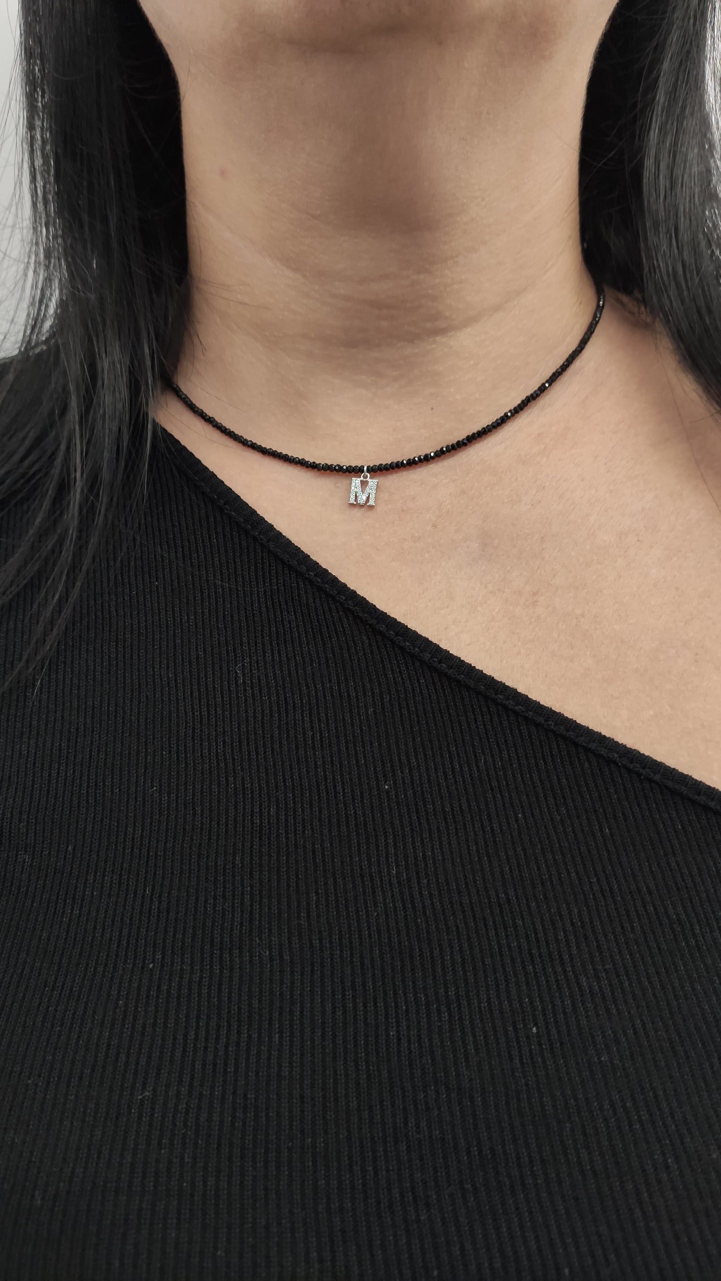 Collar Iniciales plata rodiada.